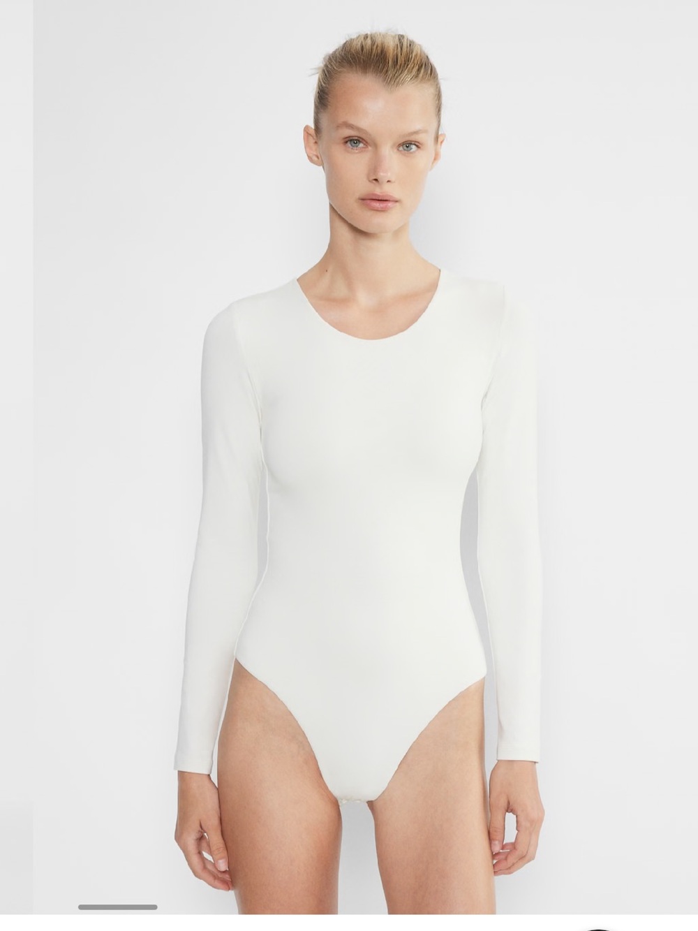 Aritzia Original Contour Prosperity Crew Bodysuit